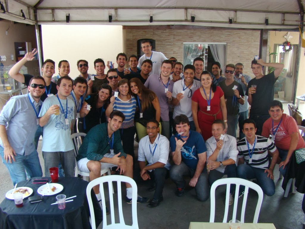 Reunião da equipe Cast
